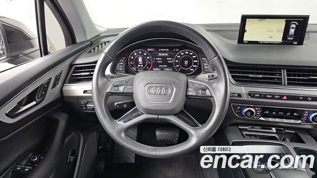 Audi Q7 2019 — Şəkil 13/20