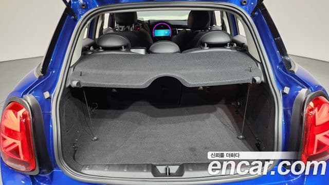 Mini Cooper S 2019 — Photo 13/32