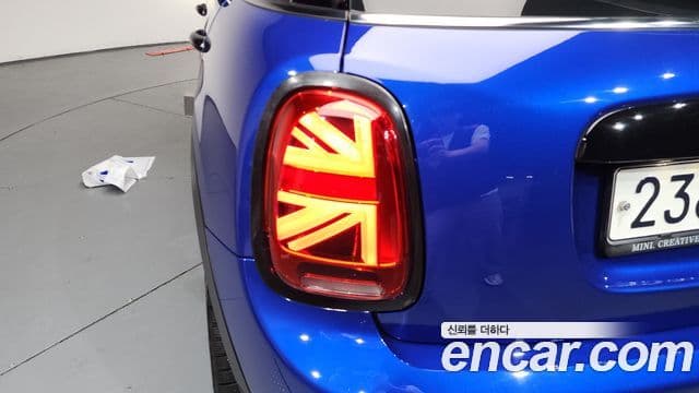 Mini Cooper S 2019 — Photo 5/32