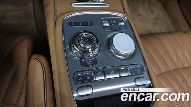 Genesis G90 2022 — Şəkil 9/20