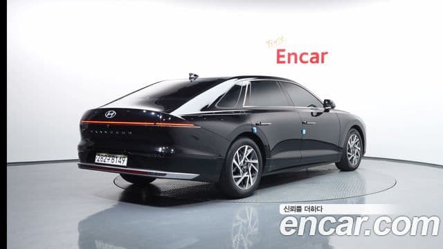 Hyundai Grandeur 2025 — ფოტო 2/20