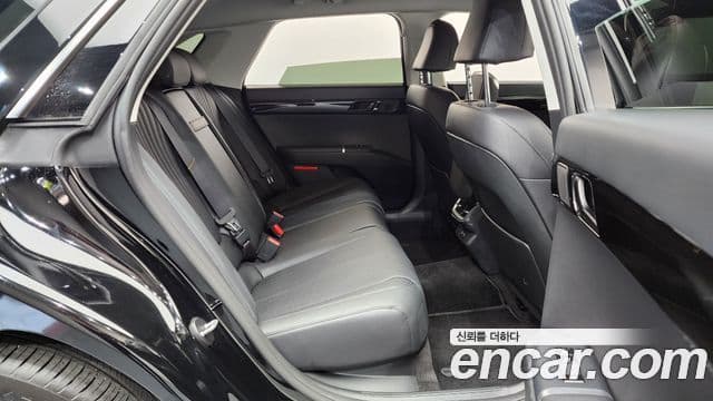Hyundai Grandeur 2025 — ფოტო 11/20