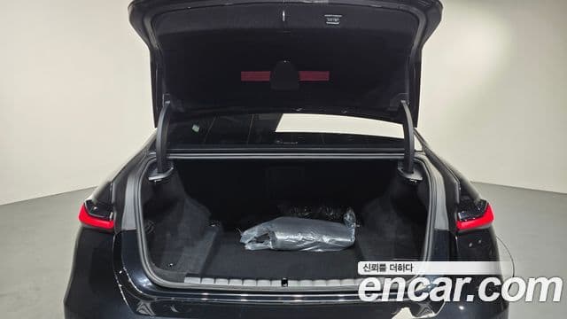 BMW 7 Series 2024 — Şəkil 17/20