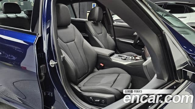 BMW 3 Series 2025 — Фото 10/20