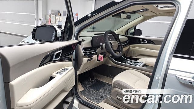 Kia Carnival 2025 — ფოტო 10/20