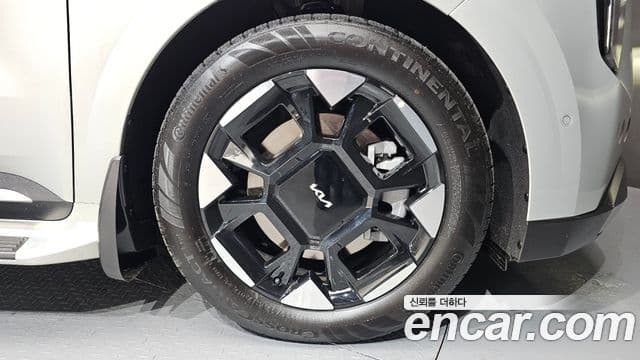 Kia Carnival 2025 — Şəkil 17/32
