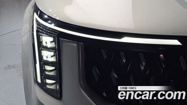 Kia Carnival 2025 — Şəkil 16/32