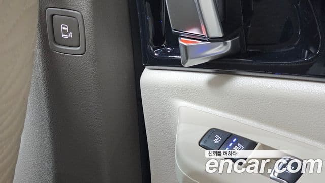Kia Carnival 2025 — Şəkil 22/32