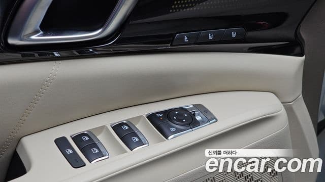 Kia Carnival 2025 — Şəkil 18/32