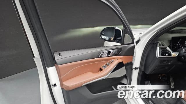 BMW X5 2025 — Photo 2/32