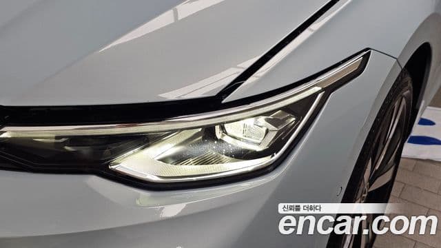 Volkswagen Golf 2025 — Photo 9/37