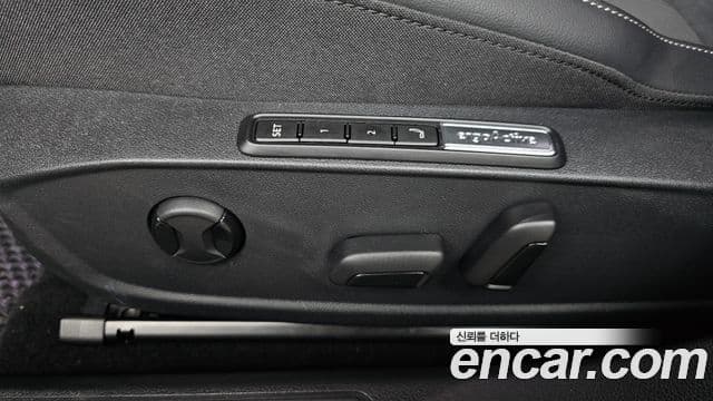 Volkswagen Golf 2025 — Photo 10/37