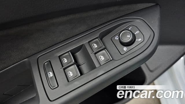 Volkswagen Golf 2025 — Photo 15/37