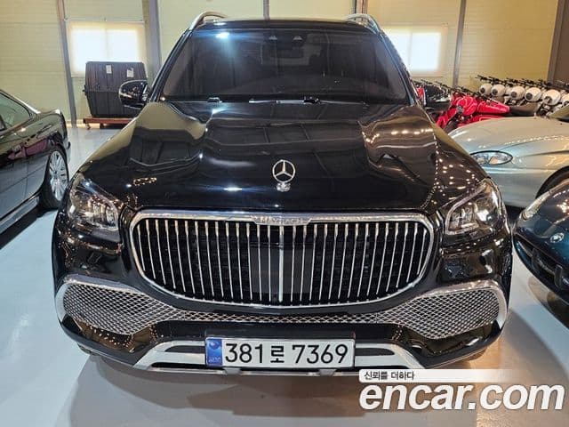Mercedes-Benz GLS-Class 2023 — Photo 4/10