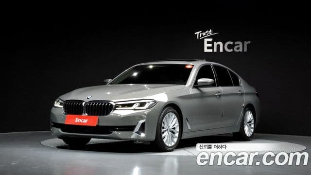 BMW 5 Series 2020 — ფოტო 1/20