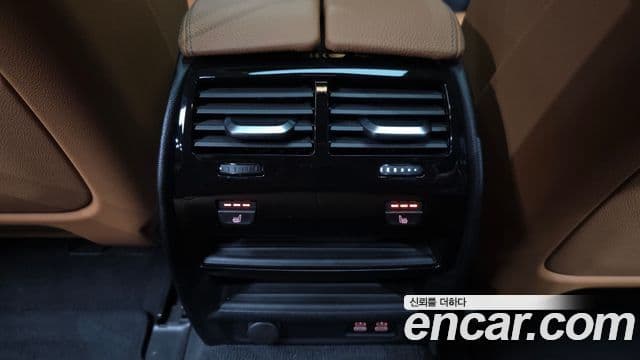BMW 5 Series 2020 — ფოტო 18/20