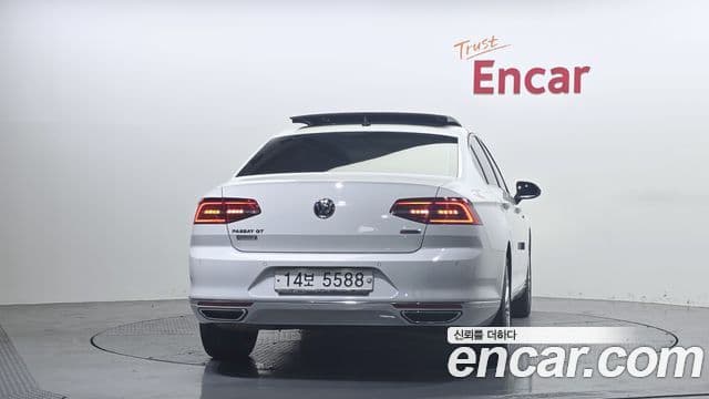 Volkswagen Passat GT 2018 — Şəkil 4/20