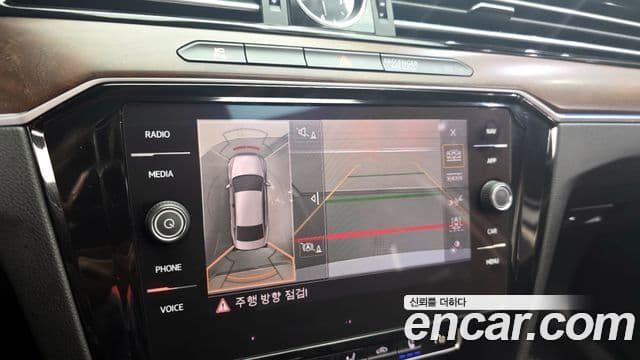 Volkswagen Passat GT 2018 — Şəkil 15/20