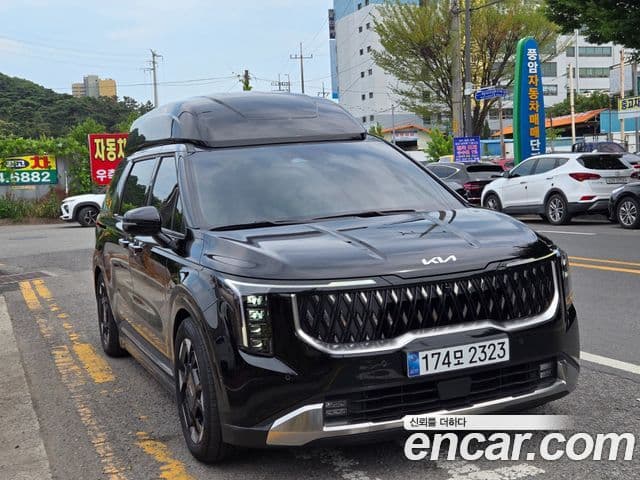 Kia Carnival 2024 — Şəkil 9/18