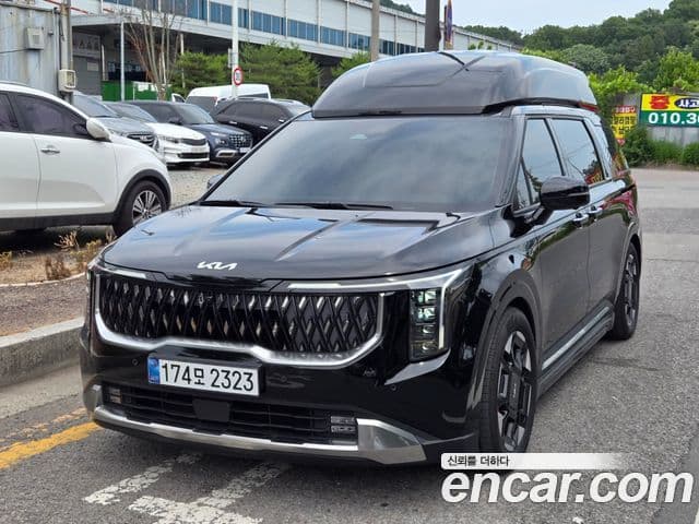 Kia Carnival 2024 — Şəkil 2/18
