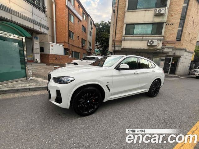 BMW X4 2021 — Фото 6/11