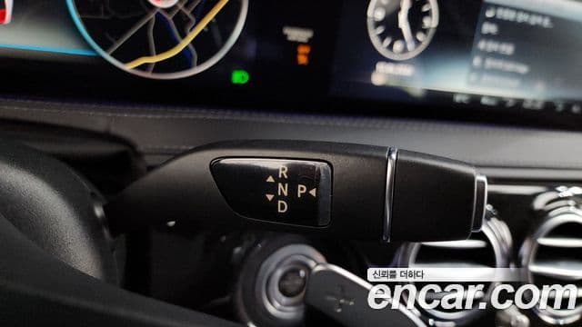 Mercedes-Benz S-Class 2018 — Şəkil 9/20