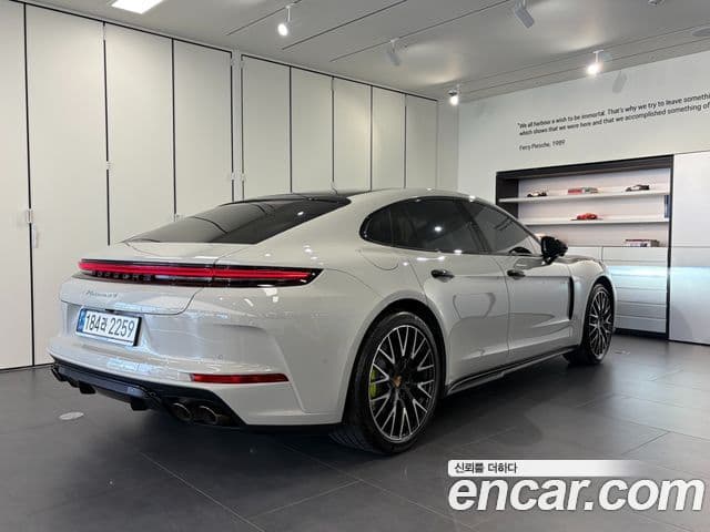 Porsche Panamera 2025 — Şəkil 1/12
