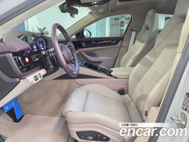 Porsche Panamera 2025 — Şəkil 8/12