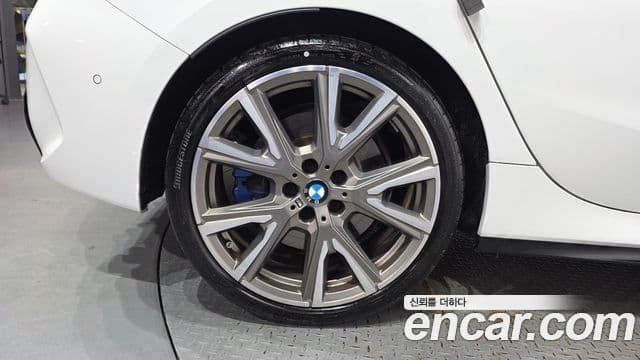 BMW 1 Series 2023 — ფოტო 5/20