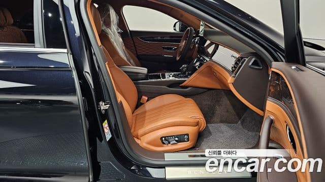 Bentley Flying Spur 2022 — Photo 1/44