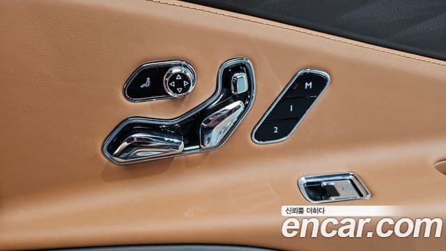 Bentley Flying Spur 2022 — Photo 11/44