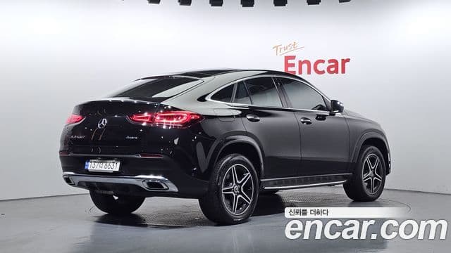 Mercedes-Benz GLE-Class 2021 — Фото 2/20