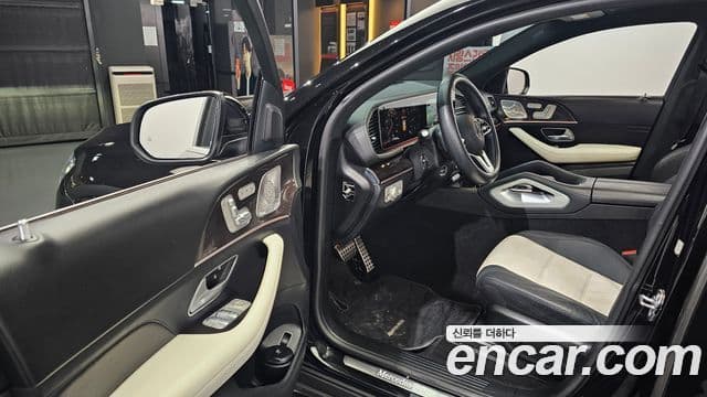 Mercedes-Benz GLE-Class 2021 — Фото 10/20