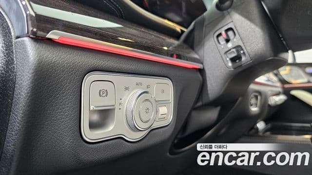 Mercedes-Benz GLE-Class 2021 — ფოტო 3/34