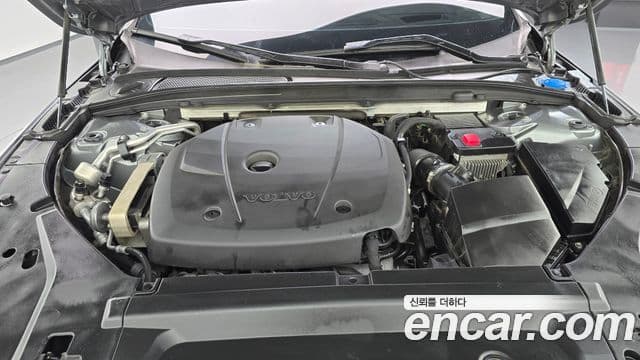 Volvo V90 Cross Country 2019 — Şəkil 4/20