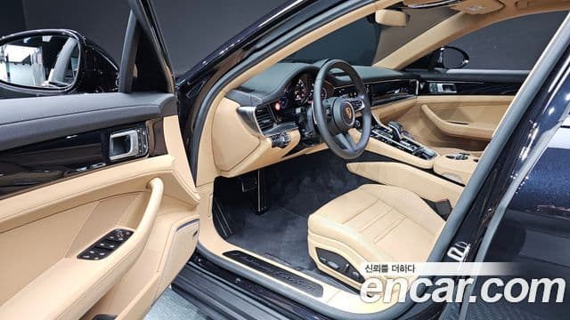 Porsche Panamera 2023 — ფოტო 10/20