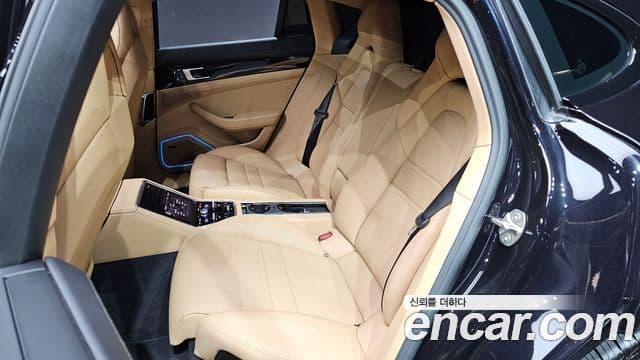 Porsche Panamera 2023 — ფოტო 12/20