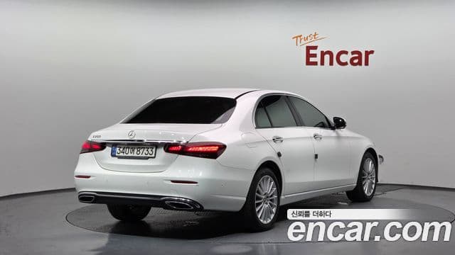 Mercedes-Benz E-Class 2022 — Şəkil 2/20