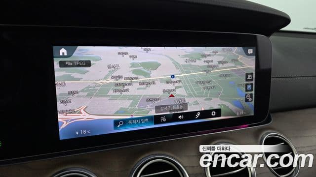 Mercedes-Benz E-Class 2022 — Şəkil 14/20