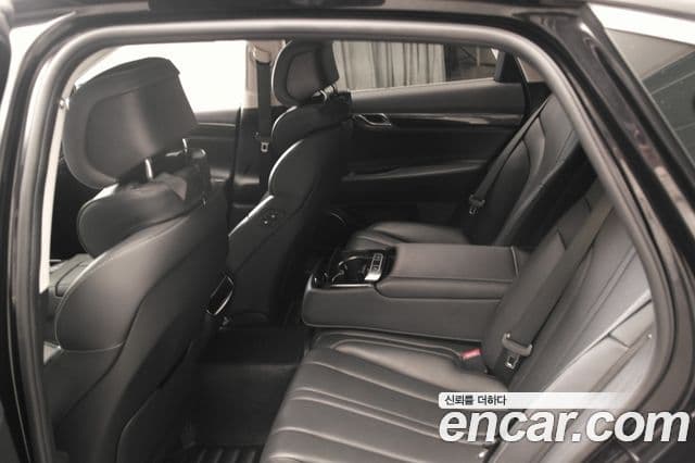 Genesis Electrified G80 2021 — Şəkil 9/20