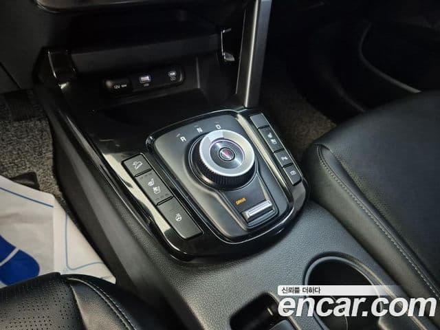Kia Seltos 2022 — Şəkil 13/20