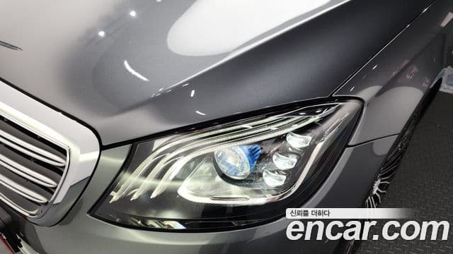 Mercedes-Benz S-Class 2020 — Photo 4/36