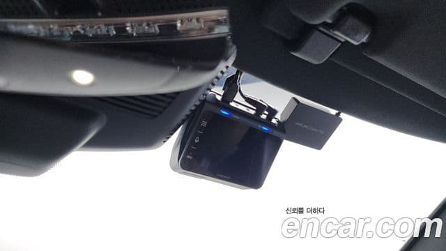 Mercedes-Benz S-Class 2020 — Photo 10/36