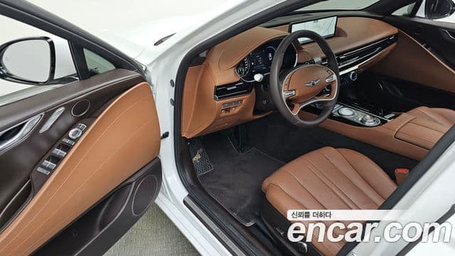 Genesis Electrified G80 2022 — Şəkil 9/20