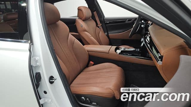Genesis Electrified G80 2022 — Şəkil 11/20
