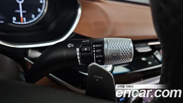 Genesis Electrified G80 2022 — Şəkil 17/20