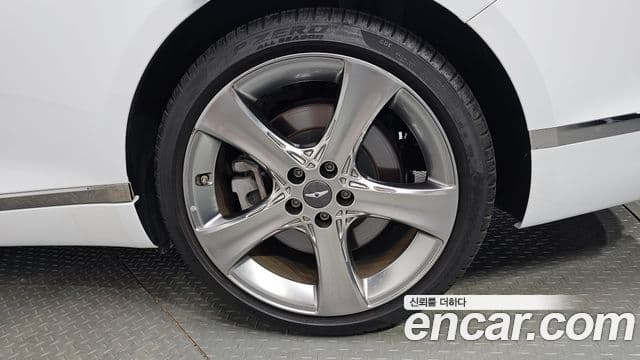 Genesis G80 2022 — ფოტო 10/28