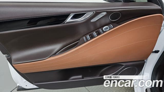 Genesis G80 2022 — ფოტო 26/28