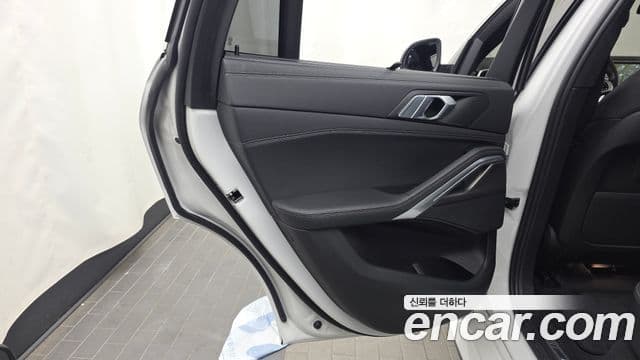 BMW X6 2022 — Şəkil 27/33