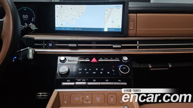 Hyundai Santa Fe 2024 — ფოტო 14/20